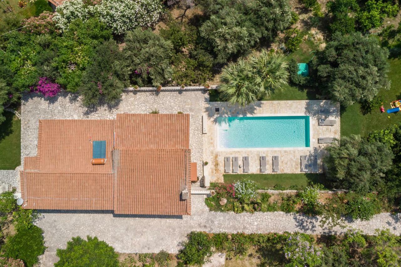 Ionian Garden Villas - Villa Pietra Benitses  Buitenkant foto